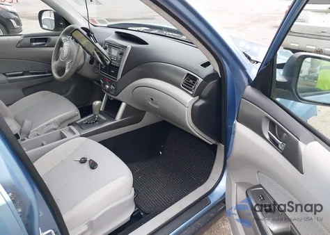 2011 Subaru Forester 2.5X Premium z USA, uszkodzony, nr VIN JF2SHADC9BH705378